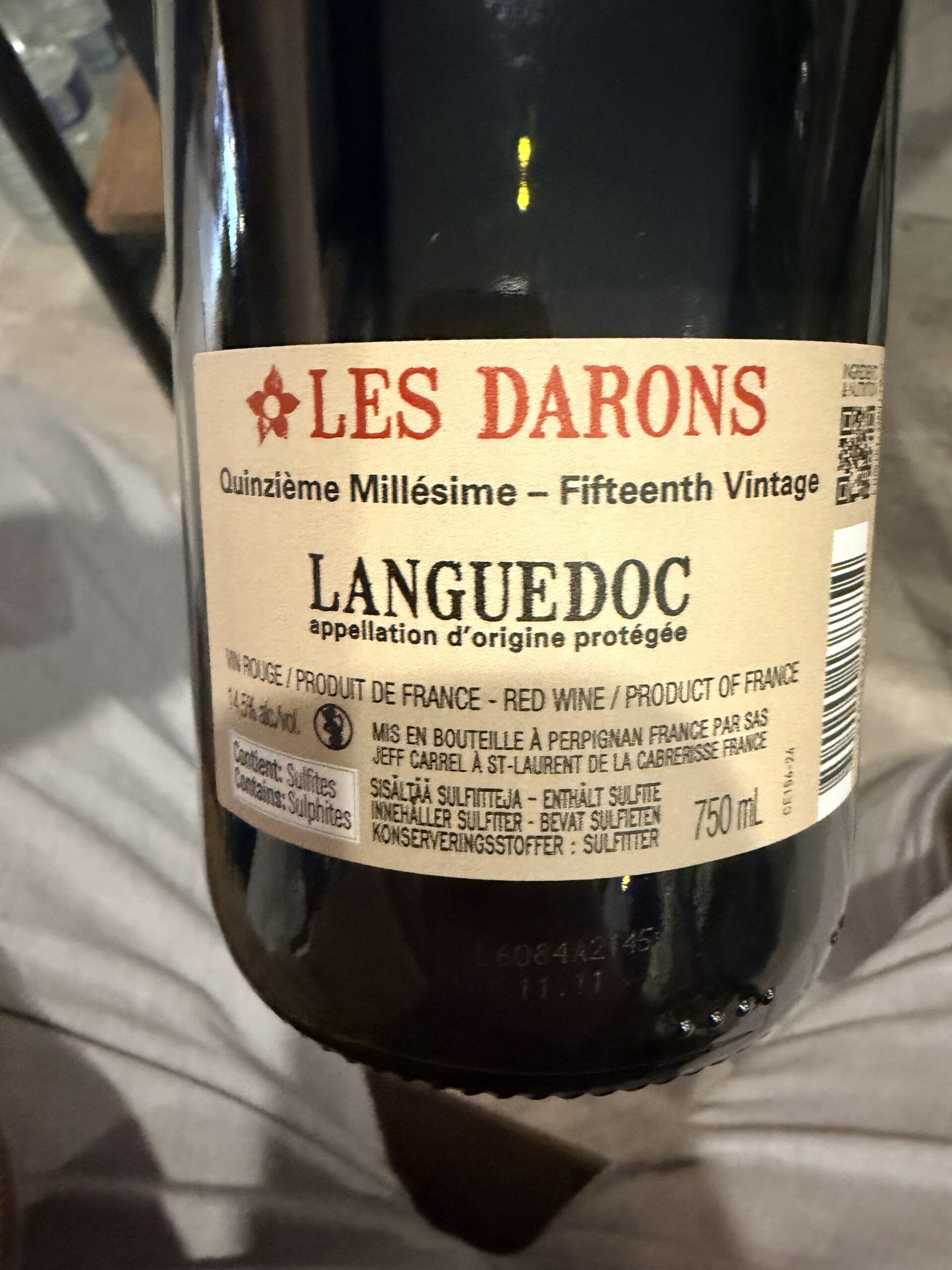VIN ROUGE LES DARONS 75CL JEFF CARREL – Image 2